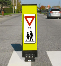 Flexible RA-8 sign - Transportation Association of Canada