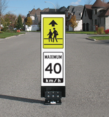 Flexible WC-2A School Crossing Ahead Maximum 40 Sign